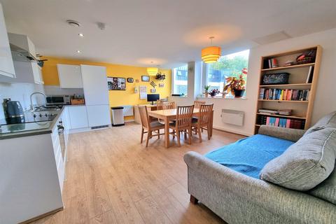 2 bedroom apartment for sale, 21-25 Ashton Lane, Sale, M33