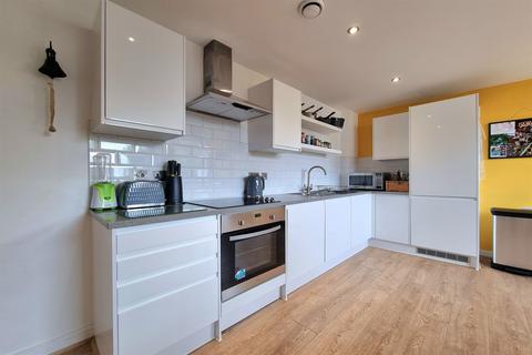 2 bedroom apartment for sale, 21-25 Ashton Lane, Sale, M33