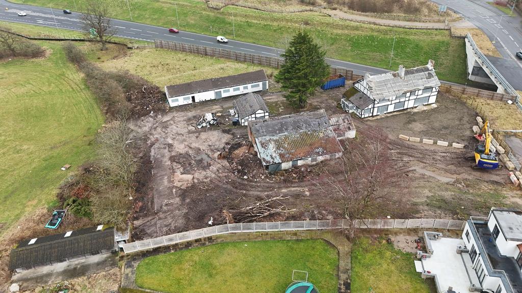 Walnut Tree Farm, Chester Road, Woodford, SK7 - View 4