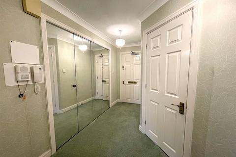 1 bedroom retirement property for sale, Victoria Road, Wilmslow SK9