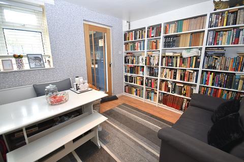 2 bedroom terraced house for sale, Alton Drive, Macclesfield, SK10