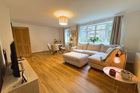 2 bedroom apartment for sale, Harboro Grove, Sale, M33