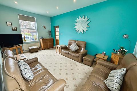 3 bedroom semi-detached house for sale, Fords Lane, Bramhall