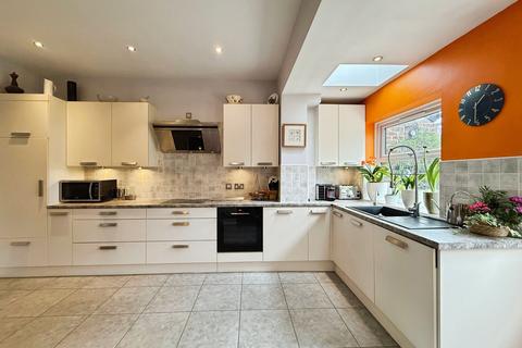 3 bedroom semi-detached house for sale, Fords Lane, Bramhall