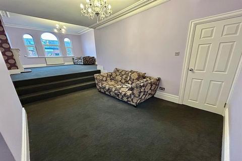 4 bedroom flat for sale, Wilmslow Road, Didsbury, M20