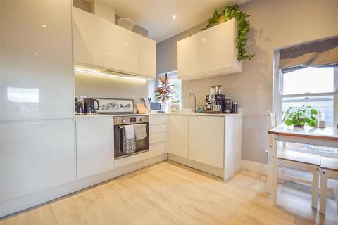 2 bedroom flat for sale, Mary Street, Cheadle House, SK8