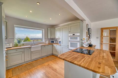2 bedroom detached house for sale, Top Road, Frodsham, WA6