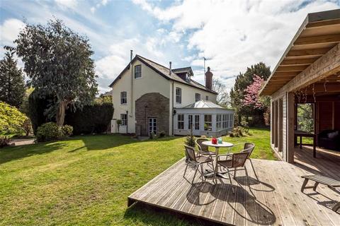 6 bedroom end of terrace house for sale, Alderley Road, Prestbury, SK10