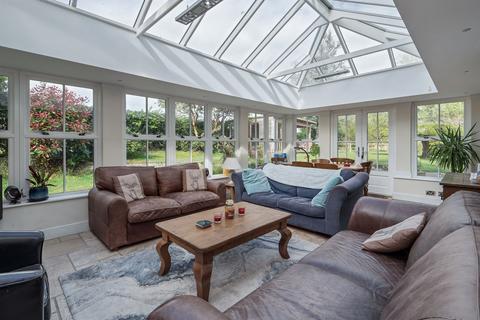 6 bedroom end of terrace house for sale, Alderley Road, Prestbury, SK10