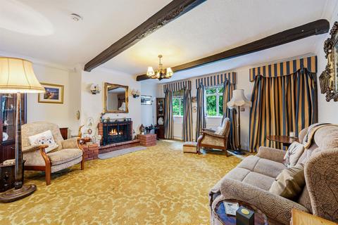4 bedroom detached house for sale, Yew Tree Farmhouse, 240 Davyhulme Road, Urmston, M41