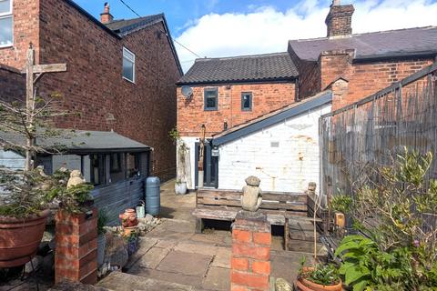 2 bedroom end of terrace house for sale, Station Road, Weaverham, CW8