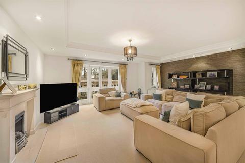 3 bedroom apartment for sale, The Springs, Altrincham WA14