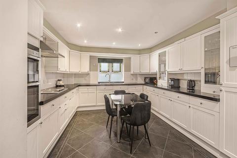 3 bedroom apartment for sale, The Springs, Altrincham WA14