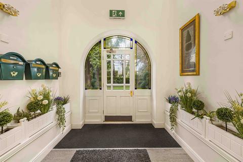 3 bedroom apartment for sale, The Springs, Altrincham WA14