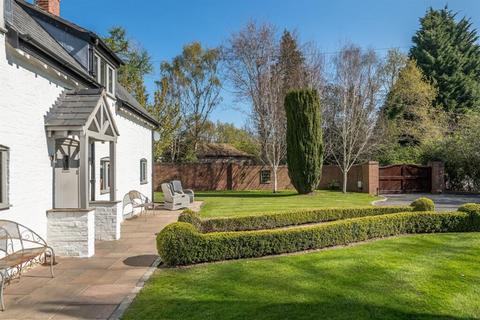4 bedroom detached house for sale, Castle Hill, Mottram St. Andrew, SK10