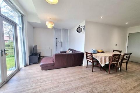 2 bedroom flat for sale, Dane Road, Metro House, M33