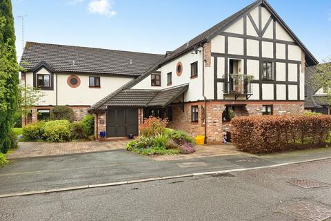 2 bedroom retirement property for sale, Glenbourne Park, Bramhall, SK7 - Ground Floor Apartment With Garden Access
