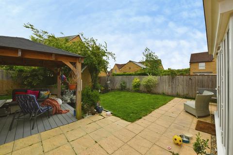 4 bedroom detached house for sale, Westons Piece, DEVIZES