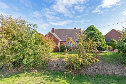 2 bedroom detached bungalow for sale, Bates Lane, Helsby, WA6