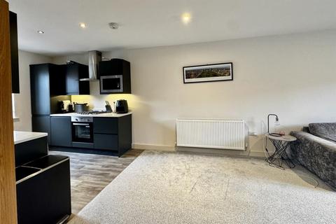 2 bedroom flat for sale, Samuel Wood Close, Glossop, SK13