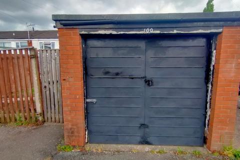 3 bedroom end of terrace house for sale, Chester Road, Wrexham LL12