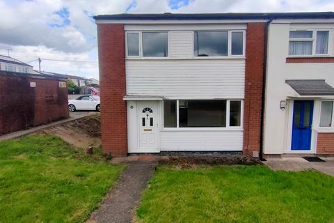 3 bedroom end of terrace house for sale, Chester Road, Wrexham LL12