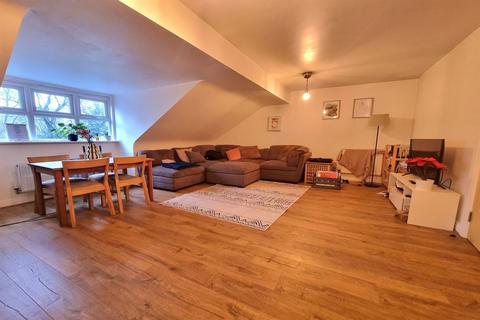 2 bedroom apartment for sale, The Pines, Sale, M33
