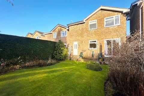 4 bedroom detached house for sale, Hartland Close, Poynton, SK12