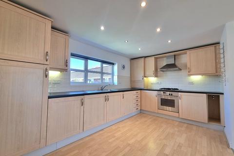 2 bedroom flat for sale, Balliol Court, Sale, M33