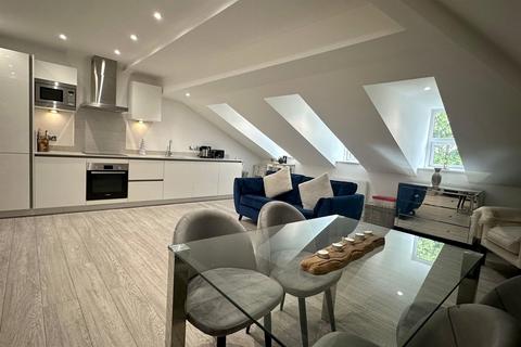 2 bedroom flat for sale, Eden Place, Cheadle, SK8