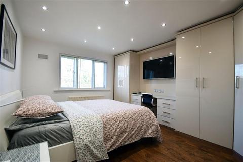 2 bedroom flat for sale, Schools Hill, South View Gardens Schools Hill, SK8