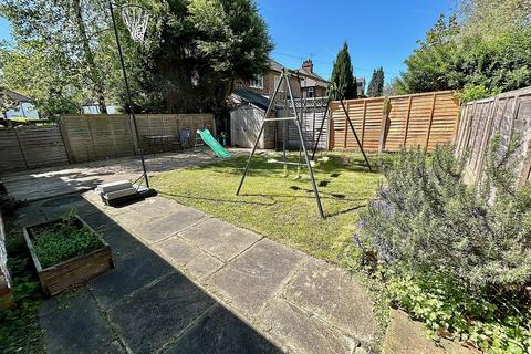 4 bedroom semi-detached house for sale, Parrs Wood Road, Didsbury, M20