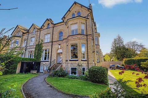 2 bedroom flat for sale, Heald Road, Altrincham WA14