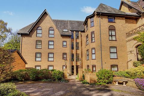 1 bedroom flat for sale, St. Margarets Road, Altrincham WA14