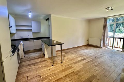 2 bedroom flat for sale, Moseley Road, Cheadle Hulme, SK8