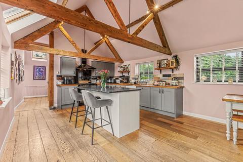 3 bedroom barn conversion for sale, Redditch B96