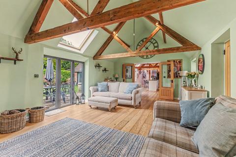 3 bedroom barn conversion for sale, Redditch B96