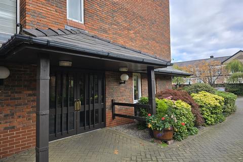 1 bedroom flat for sale, Groby Road, Altrincham WA14