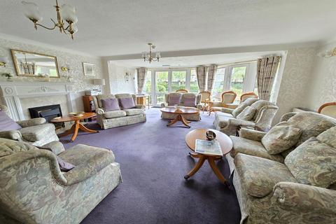 1 bedroom flat for sale, Groby Road, Altrincham WA14