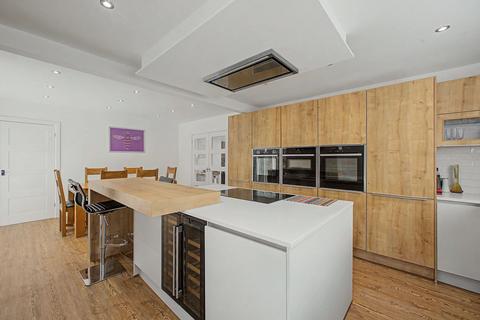 4 bedroom detached house for sale, Oakwood Drive, Prestbury, SK10