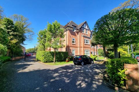 2 bedroom flat for sale, Roselands, Harboro Road, Sale M33 5AE