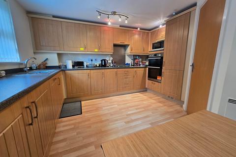 2 bedroom flat for sale, Wellington Road, Altrincham WA15