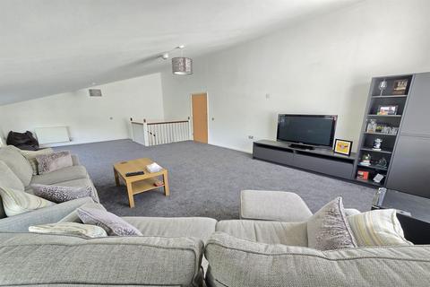 2 bedroom flat for sale, Romana Square, Altrincham WA14