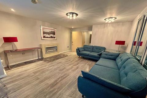 4 bedroom terraced house for sale, Nell Lane, West Didsbury, M20