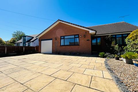 3 bedroom detached bungalow for sale, Willow Close, Lymm, WA13