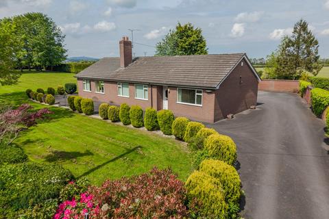 4 bedroom detached bungalow for sale, Wrexham Road, Wrexham LL13