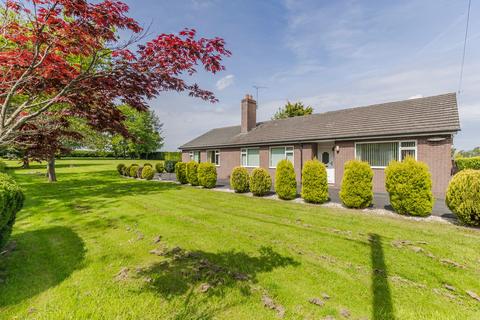 4 bedroom detached bungalow for sale, Wrexham Road, Wrexham LL13