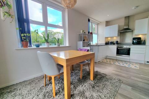 2 bedroom apartment for sale, Dane Road, Metro House, M33