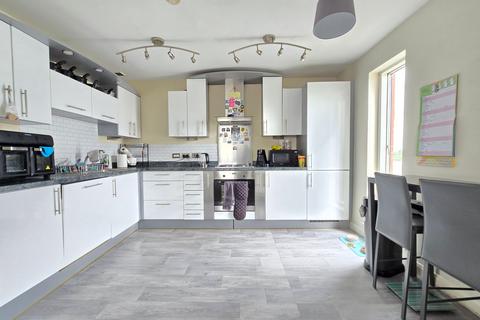 2 bedroom flat for sale, Denmark Street, Altrincham WA14