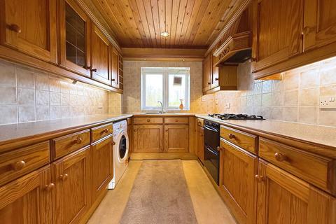 2 bedroom flat for sale, Maple Road West, Manchester M23
